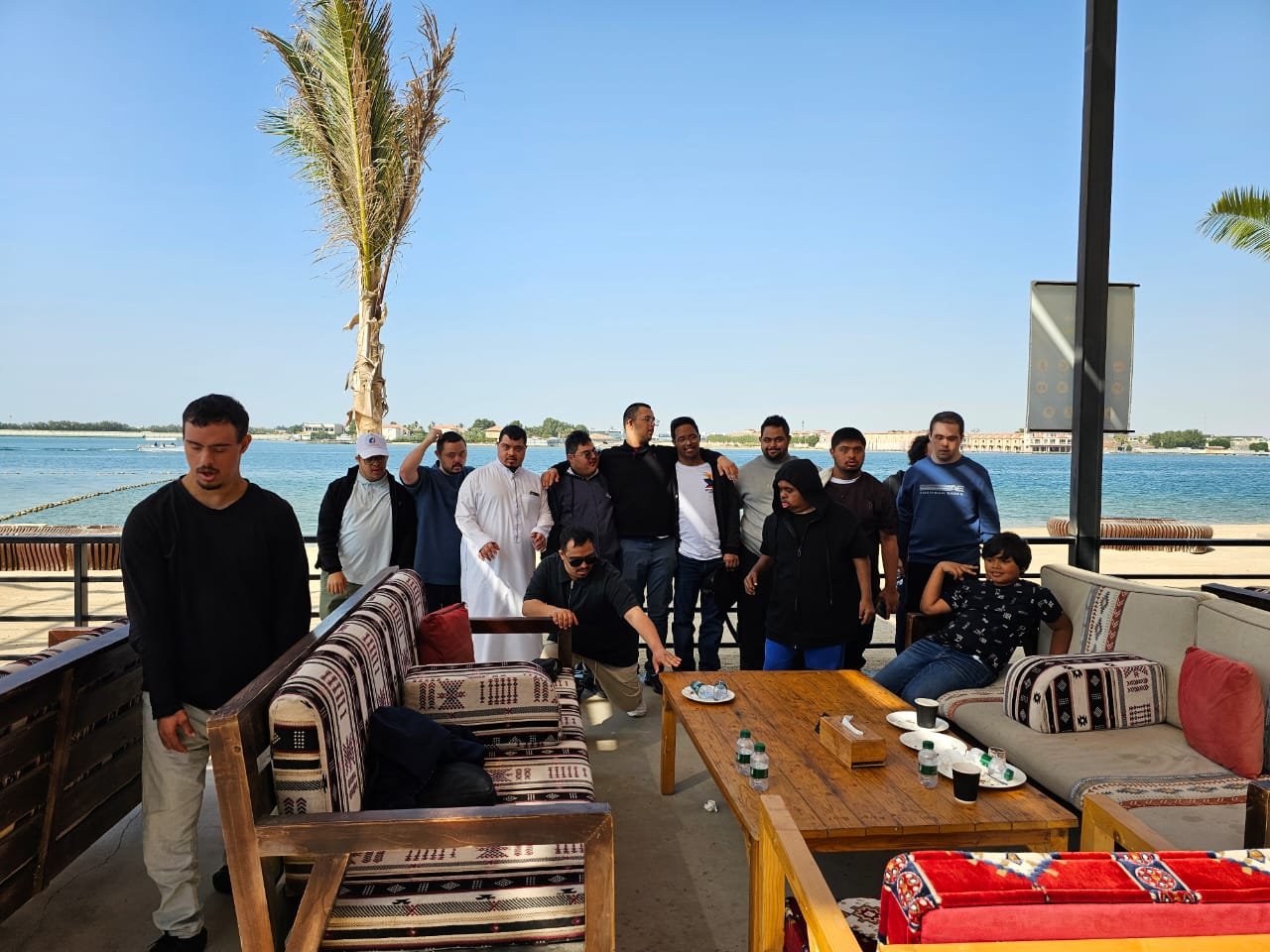 “الجمعية تنظم جولة ترفيهية لأبنائها على كورنيش جدة